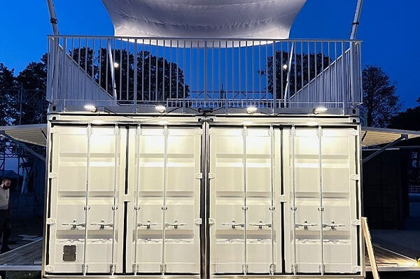 Conteneur événementiel extensible 2x20DV avec terrasse sur le toit – Image 9